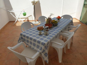 Trilo a 80 m dal mare San Foca LL77